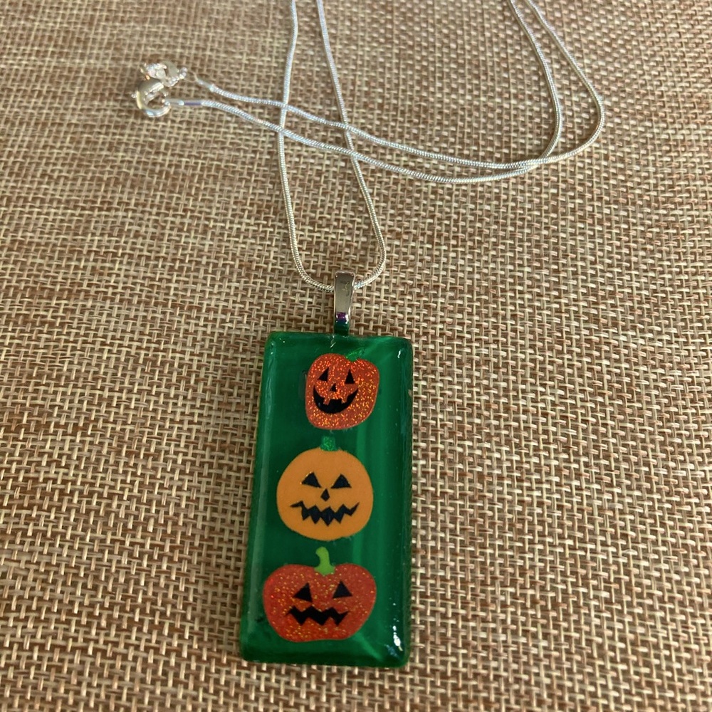 Halloween🎃Fall Pumpkin Necklace w/ Silver Plated Chain